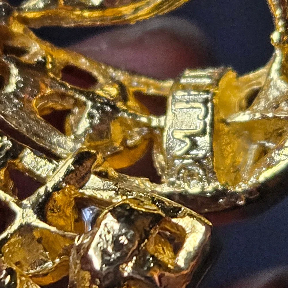 M Jent beautiful jewelry era
